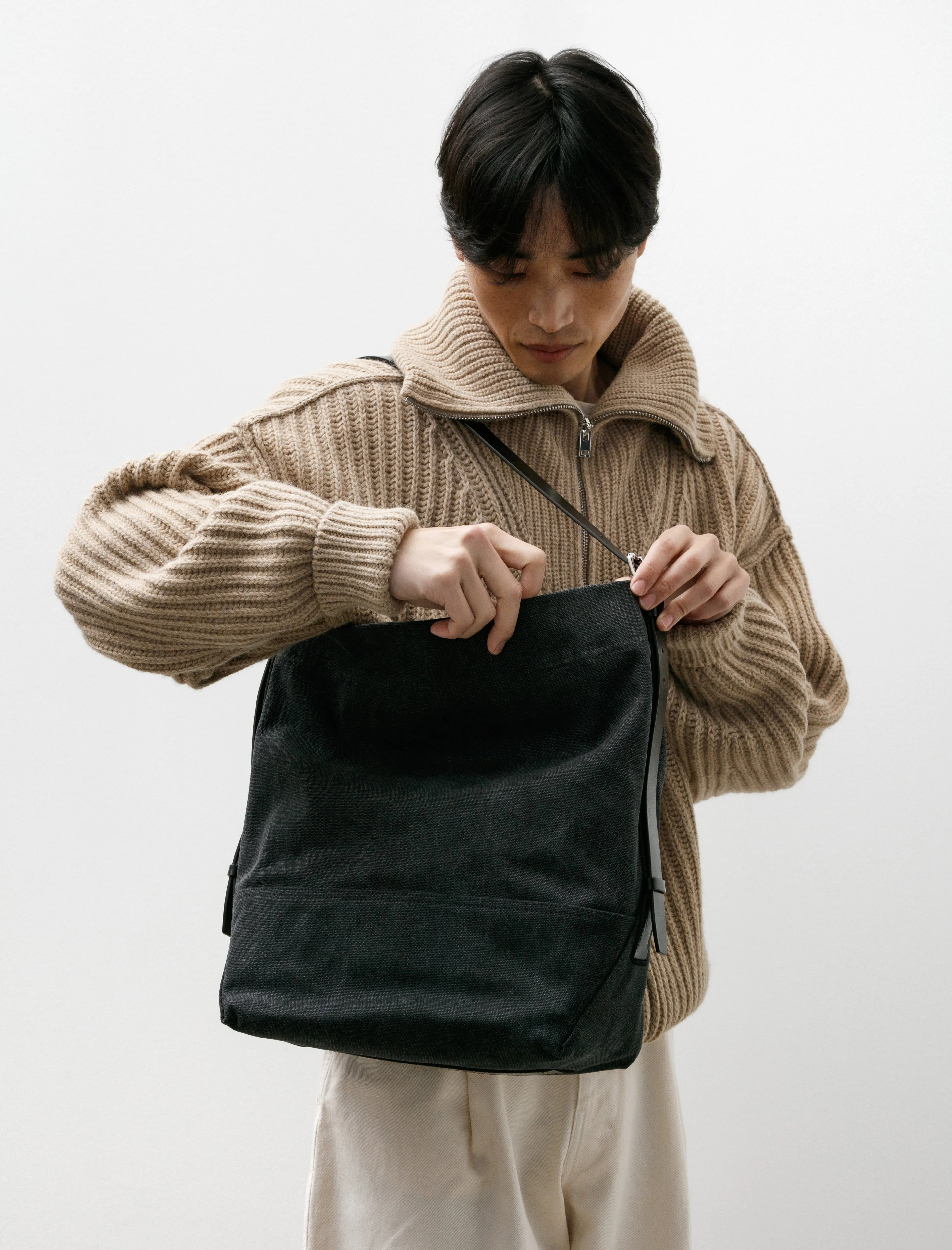 Belted Tote Bag Ash Black