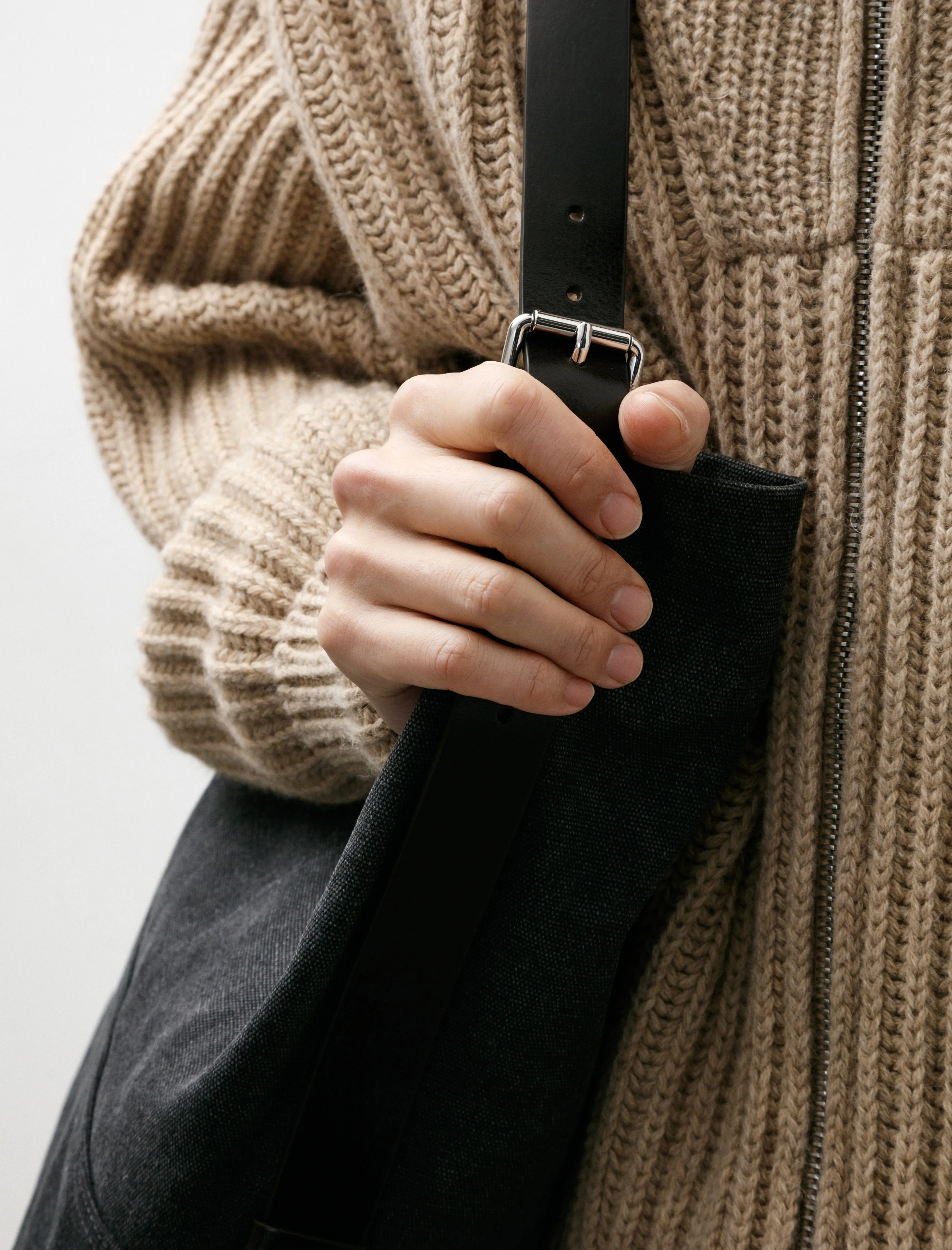 Belted Tote Bag Ash Black