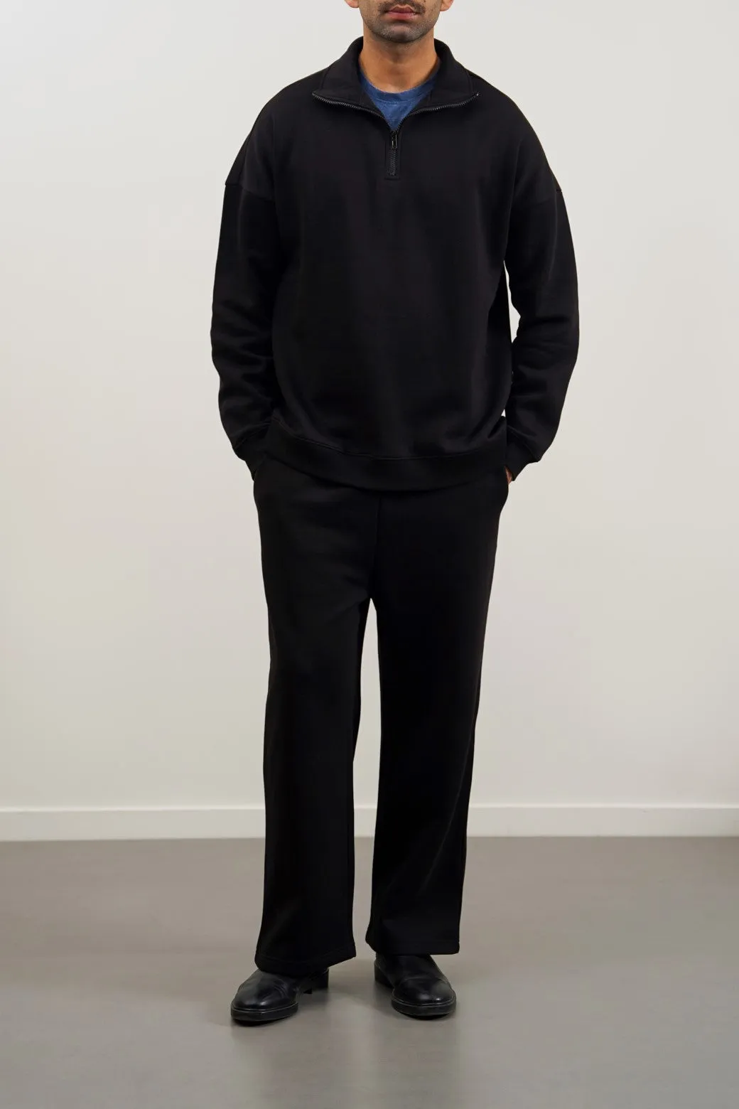 QUARTER ZIP SWEATSHIRT