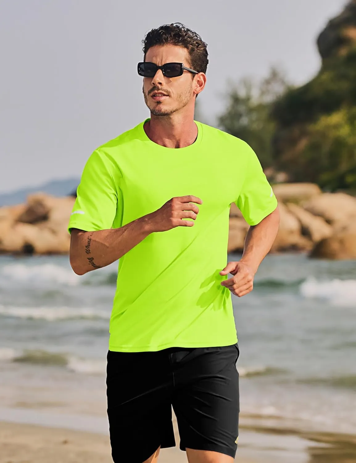 TACVASEN Men's Short Sleeve Swim Top UPF 50  Sun Protection T-Shirt Crew Neck Moisture Wicking Gym Shirts